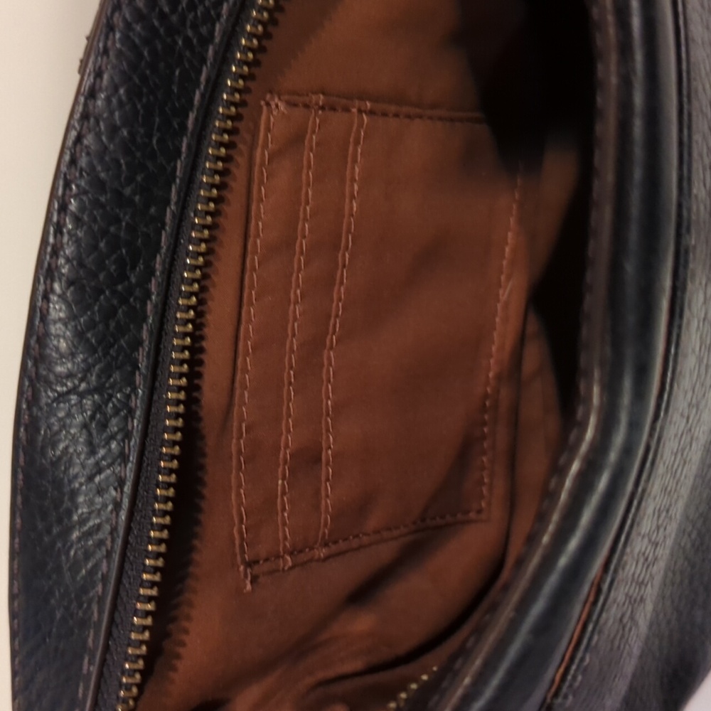 Fossil Gemma Pebbled Leather Crossbody Camera Bag In Black - Picture 10 of 14